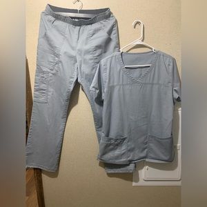 Cherokee Scrub set grey size small